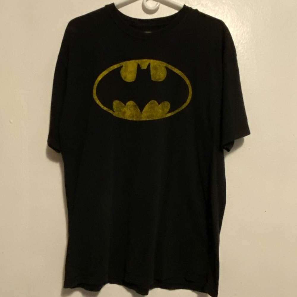 Batman T-Shirt Adult Size XL Black Yellow Pullover
